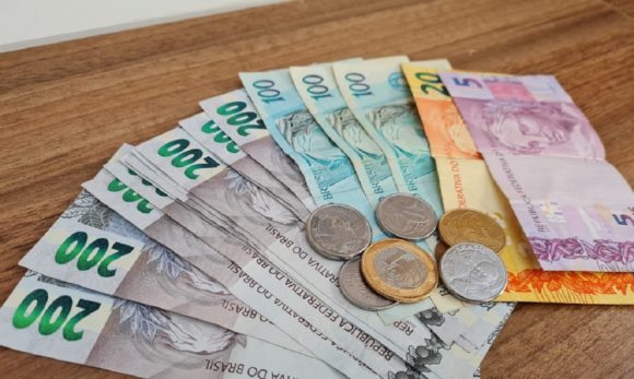 Campanha ‘limpa nome’ da Serasa renegocia dívidas por até R$ 100; saiba como participar