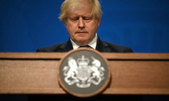 Inglaterra levanta quase todas as restrições sanitárias