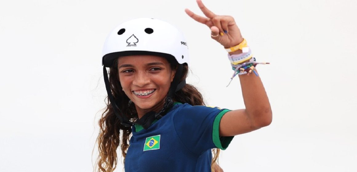 Rayssa Leal é prata para o Brasil no skate street nas Olimpíadas