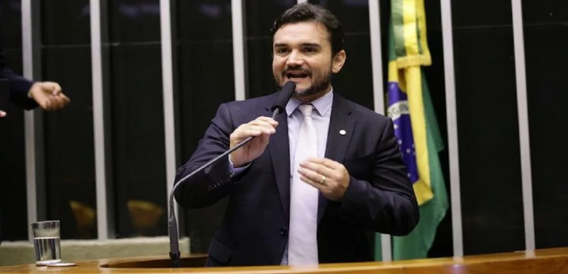 ‘Devemos votar, primeiro, tributação sobre renda e depois CBS’ diz Celso Sabino