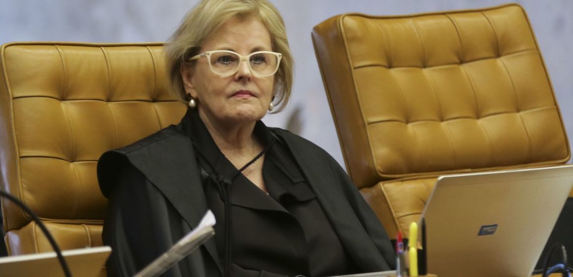 Rosa Weber manda PGR opinar sobre pedido para investigar Luis Miranda no caso Covaxin