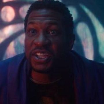 Loki: Cena de Jonathan Majors não estava combinada, conta diretora