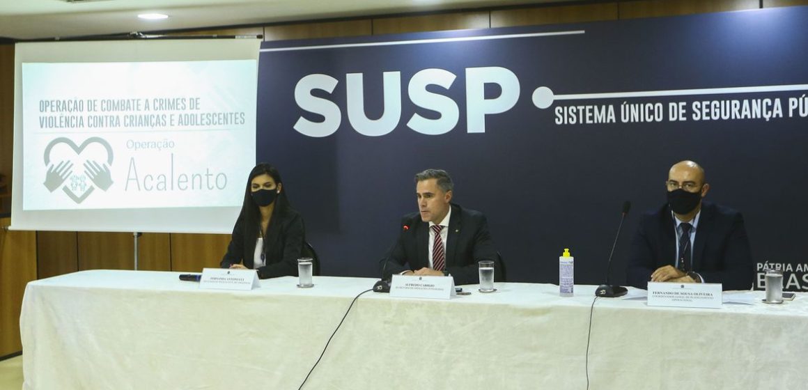 Presas 884 pessoas em operação que combate crimes contra crianças