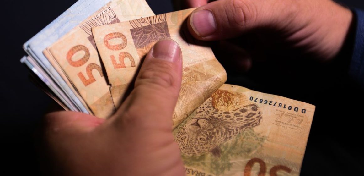 Prévia da inflação oficial fica em 0,72% em julho, diz IBGE