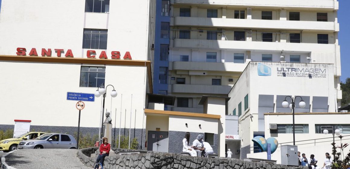 santa_casa1 Senado amplia suspensão de metas das prestadoras de saúde do SUS