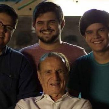 Netos de Orlando Drummond, Eduardo e Felipe prestam homenagens ao avô