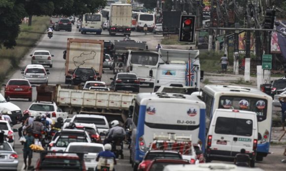 Proprietários de veículos com placas de finais 08 a 38 têm direito a descontos até o dia 5 de julho
