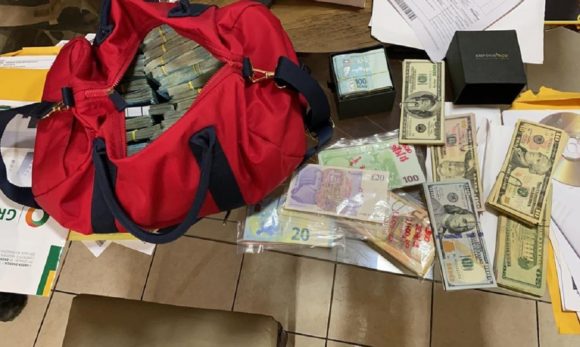 whatsapp-image-2021-07-14-at-07.26.01 PF apreende bolsa com dinheiro em operação contra delegado federal Eguchi