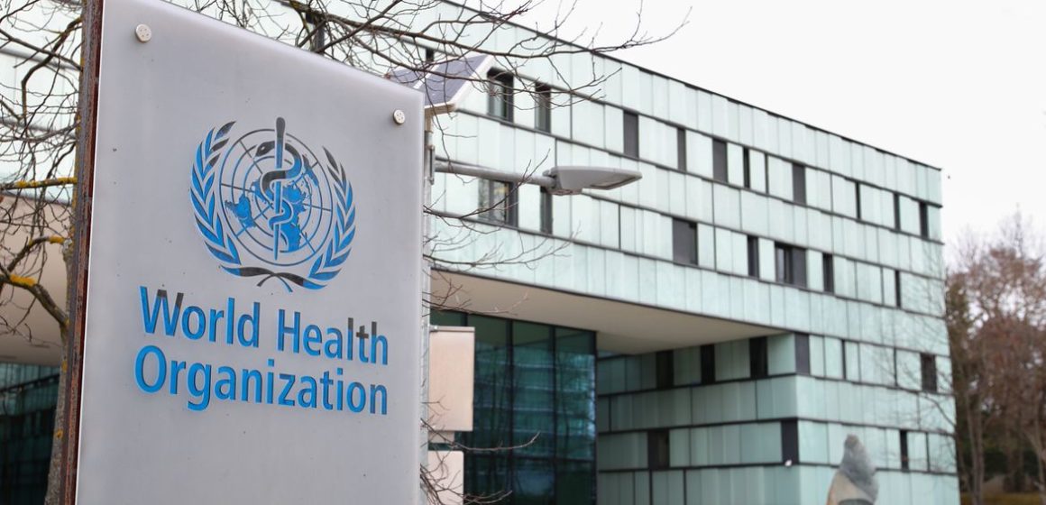 Covid-19: OMS vai testar três medicamentos para doentes hospitalizados