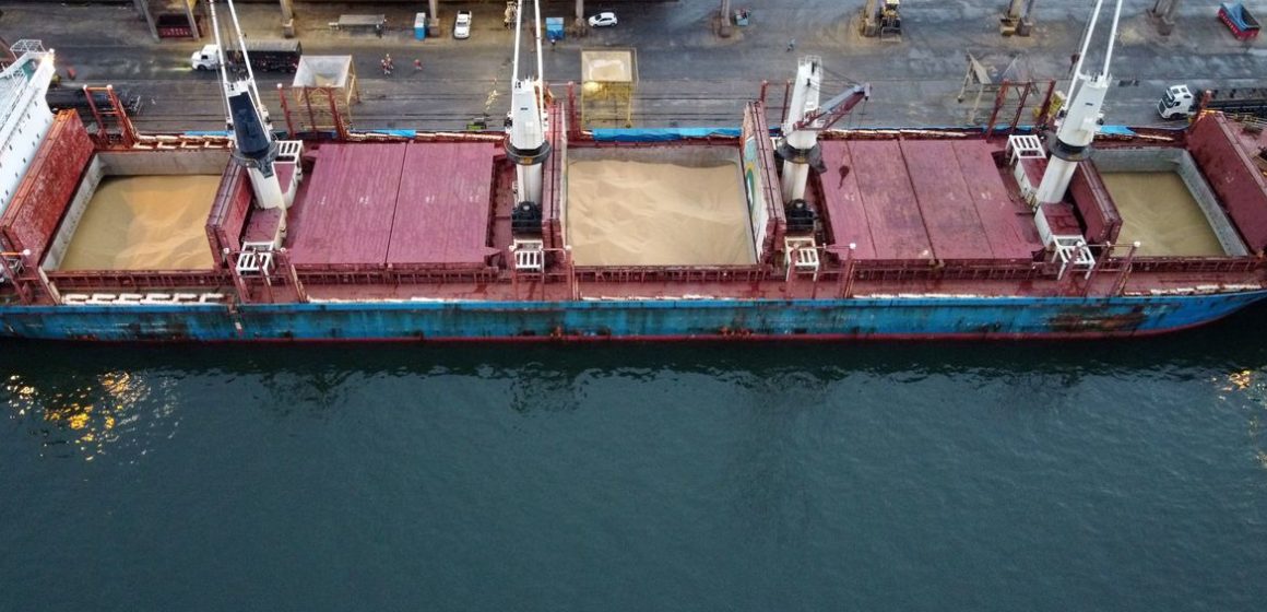 Covid-19: embarcações são isoladas após tripulação testar positivo