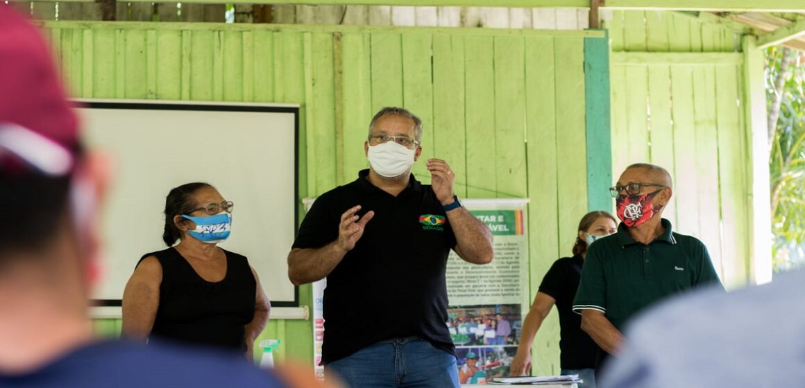 Cadeia produtiva do açaí é incentivada em comunidade de Barcarena