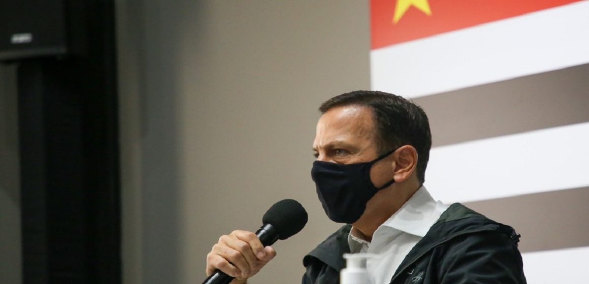 Doria responde a Paes e diz que falta de vacinas é ‘incompetência do governo federal’ e que cidade de SP segue regras do PNI