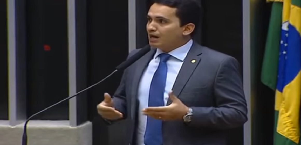 Cássio Andrade faz apelo em prol de moradores de Tucuruí