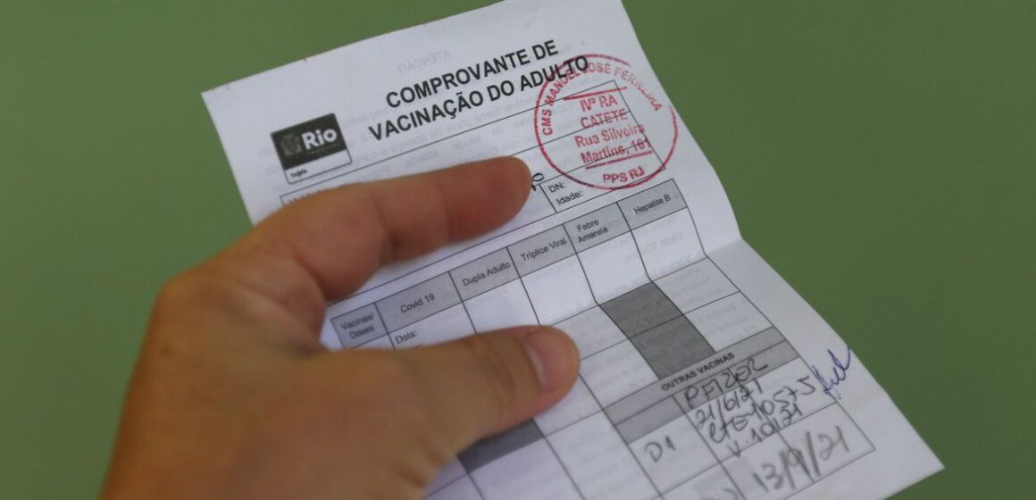 Mais da metade das prefeituras concorda com “passaporte” da vacina