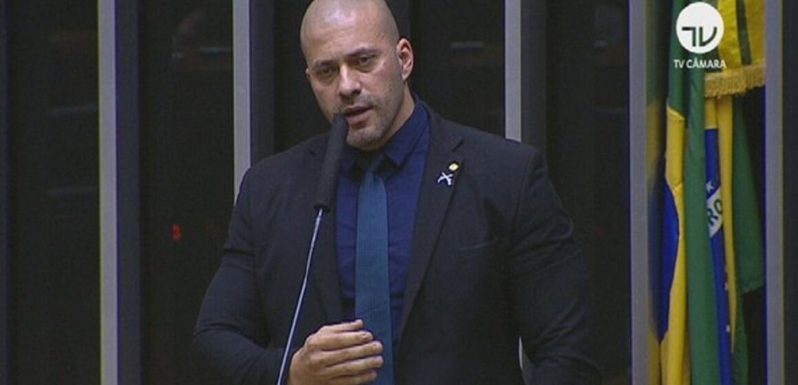 Alexandre de Moraes mantém prisão do deputado Daniel Silveira