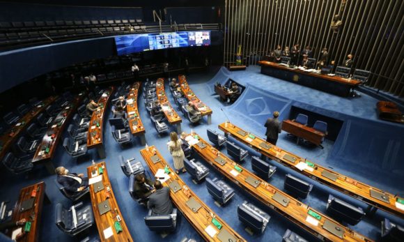 Senado aprova PL que incentiva regularização de dívidas tributárias