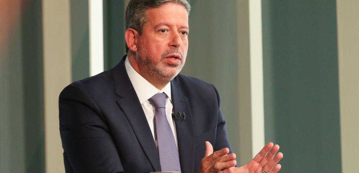 Expectativa da Câmara é votar reforma administrativa ainda este mês