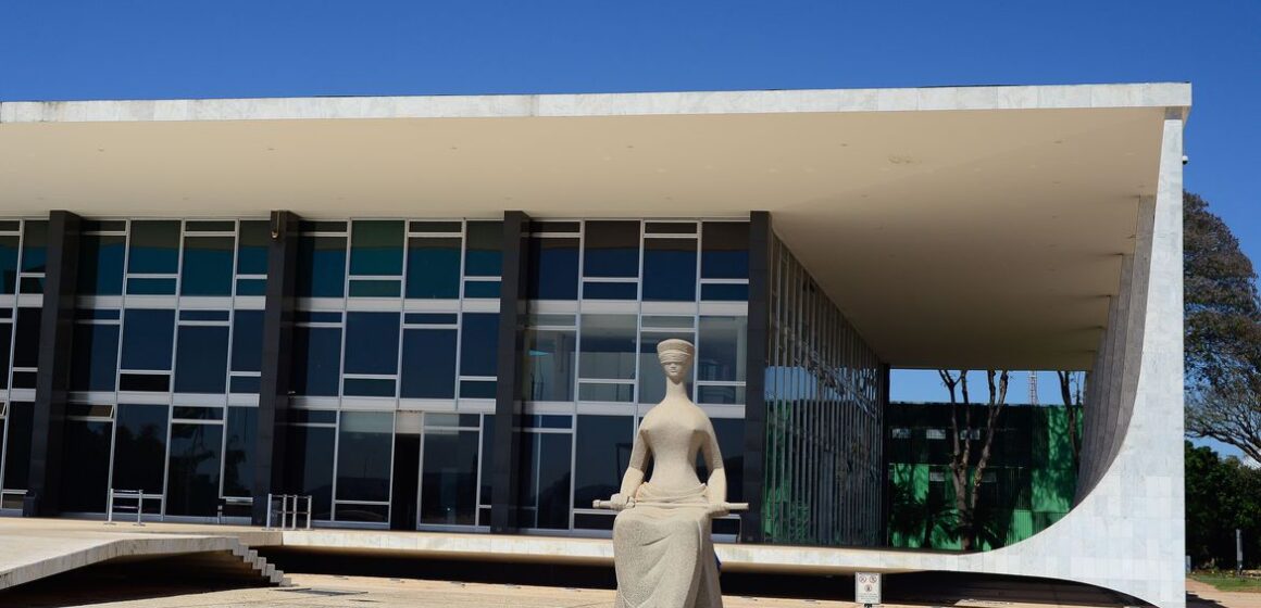 Governadores divulgam nota em defesa de ministros do STF