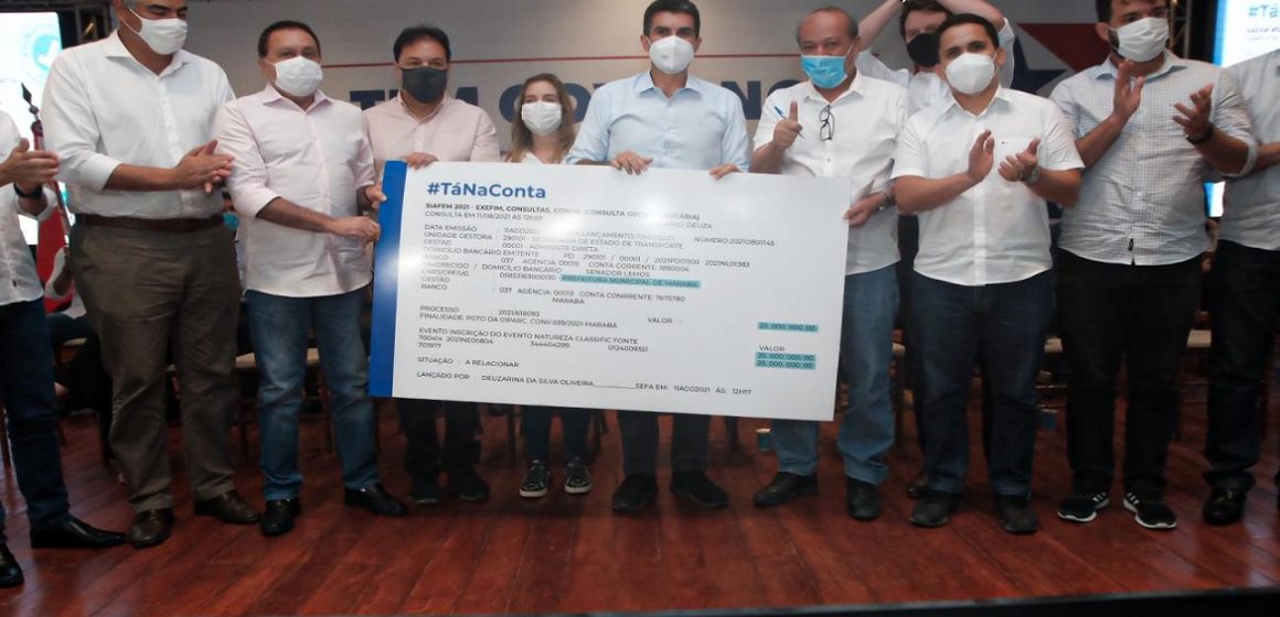 Cássio Andrade acompanha assinatura de convênio que vai beneficiar Marabá