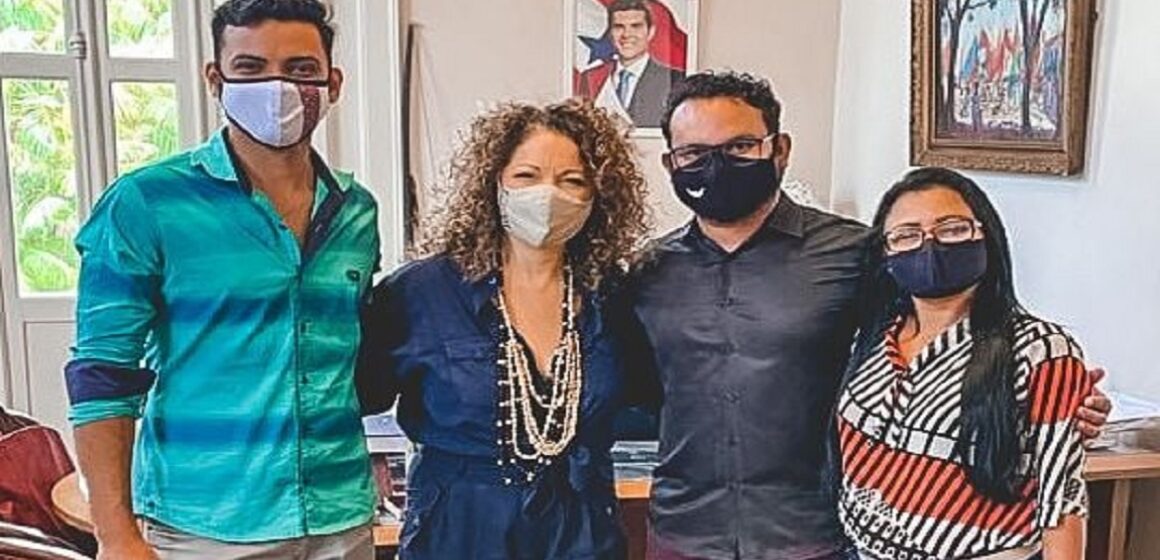 Ursula Vidal recebe comitiva de Ponta de Pedras