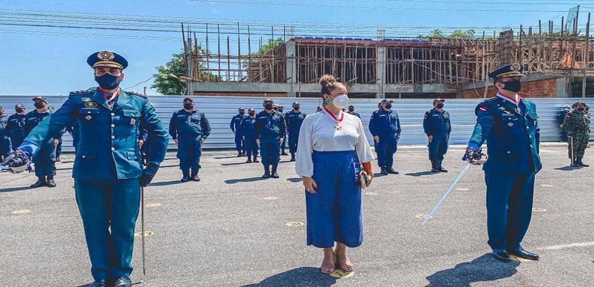 Ursula Vidal recebe Comenda Ordem de Mérito PMPA Coronel Fontoura