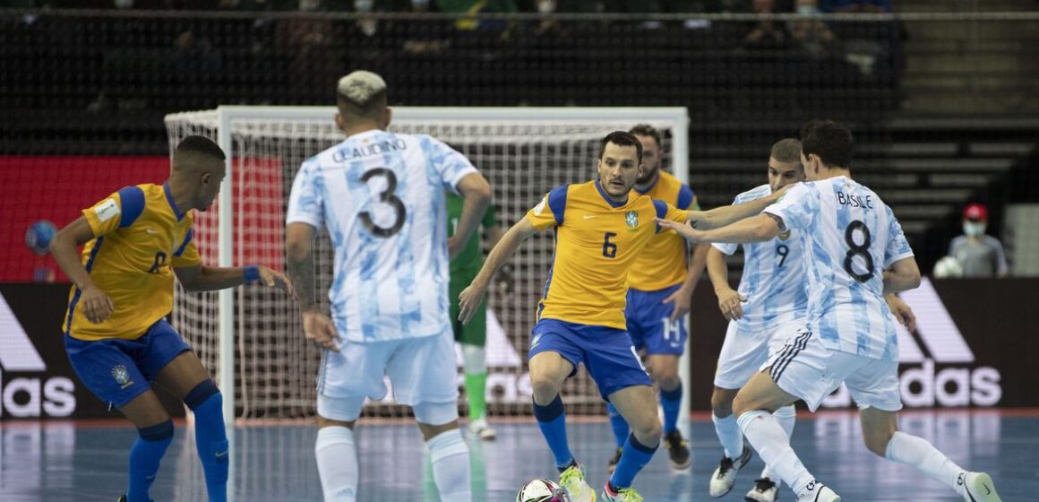 Futsal: Brasil cai para Argentina e adia sonho de reconquistar o mundo
