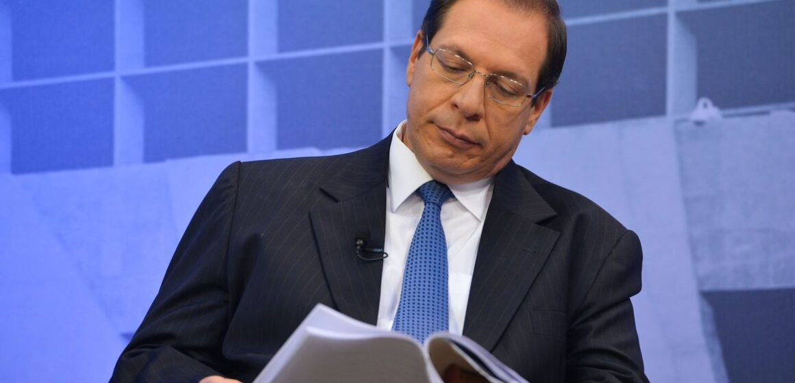 TSE abre prazo para alegações finais em ações sobre fake news