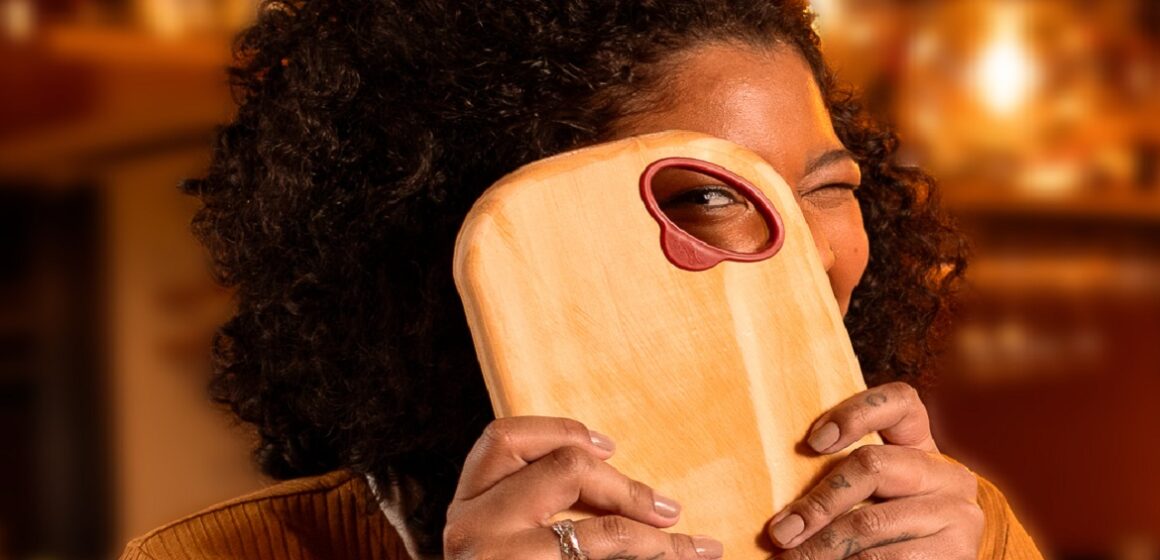 EXCLUSIVIDADE BRASILEIRA: Outback lança versão especial de tábua para fãs levarem para casa