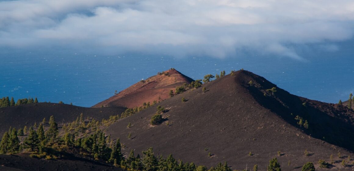 Views,Of,Martin,Volcano,From,The,Top,Of,Cumbre,Vieja Pode entrar em erupção vulcão capaz de provocar tsunami no Brasil