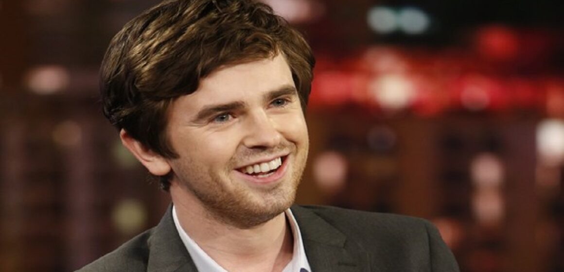 Freddie Highmore, ex-ator mirim e astro da série ‘The Good Doctor’, revela ter se casado em segredo