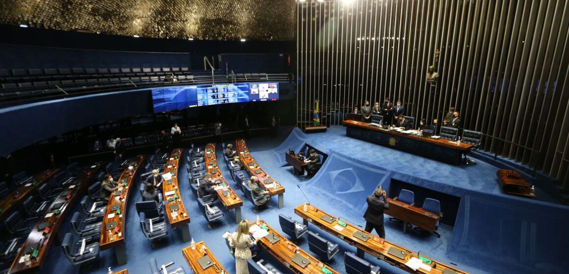 Senado aprova PEC da reforma eleitoral
