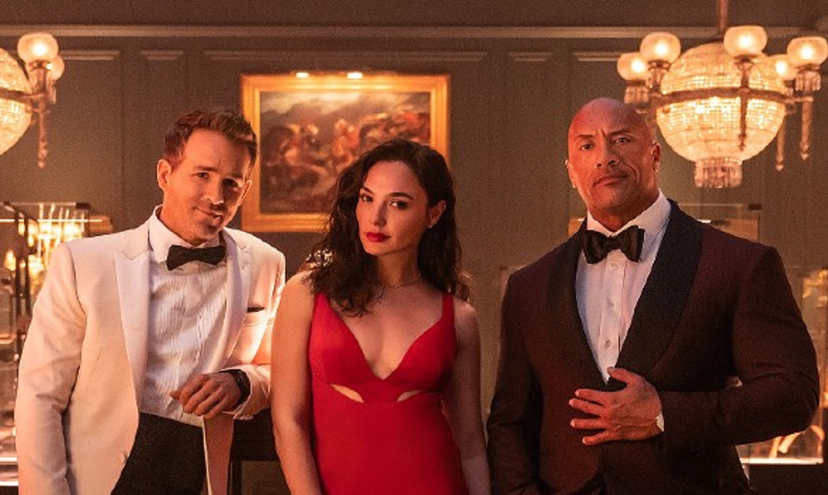 Alerta Vermelho, filme da Netflix com The Rock e Gal Gadot, ganha