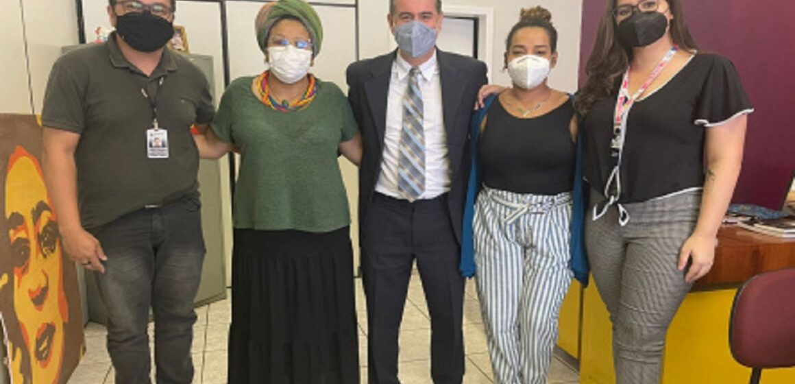 Seap apresenta a parceiros projeto de confecção de almofadas e absorventes