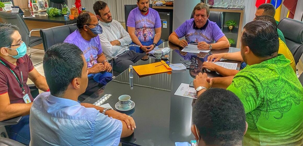 Darci Lermen assina termo de fomento para a realização do Círio de Nazaré 2021 em Parauapebas