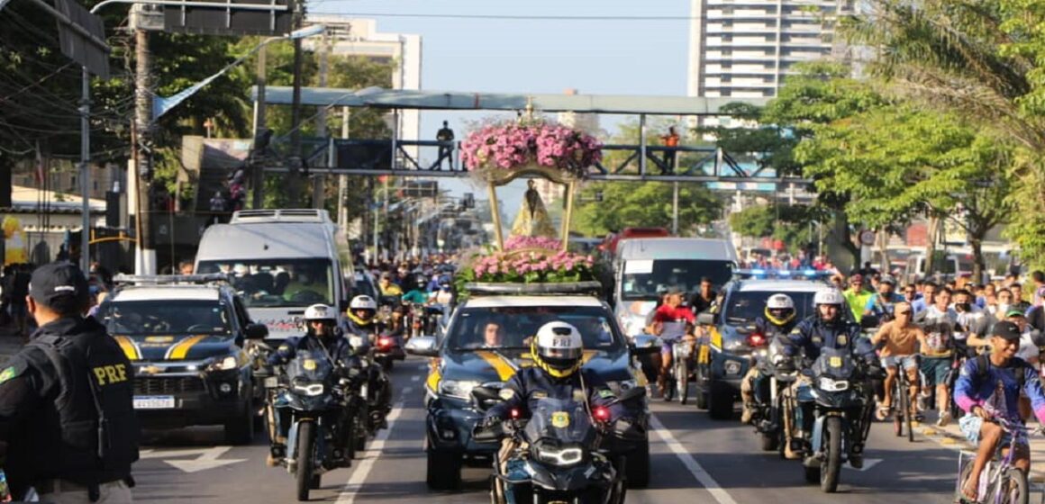 Imagem peregrina ganha ruas da capital no traslado para Ananindeua e Marituba