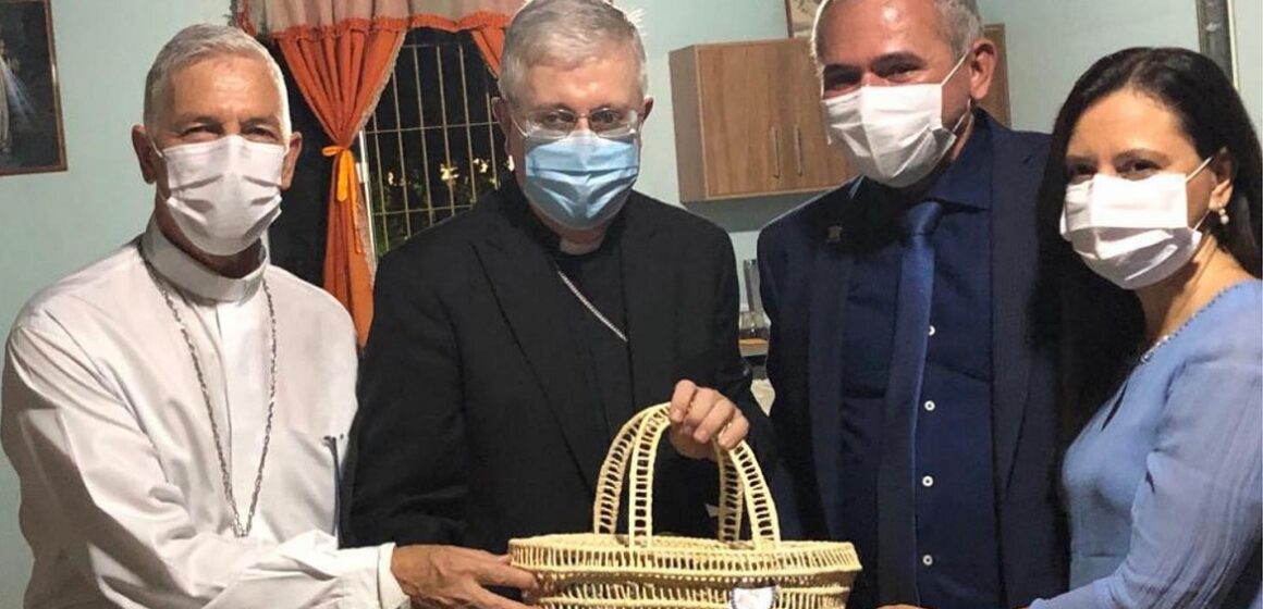 Nélio Aguiar recebe núncio Apostólico e Embaixador da Santa Sé no Brasil