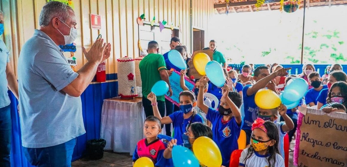Nélio Aguiar entrega mais duas escolas reformadas em Santarém