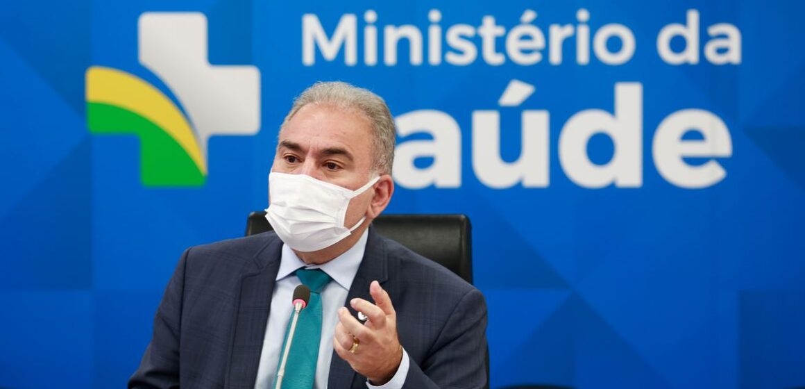 Ministro da Saúde testa negativo para covid-19