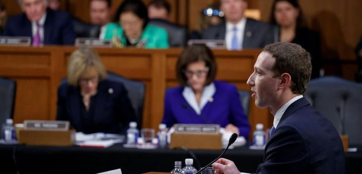 Após redes sociais ficarem fora do ar, Mark Zuckerberg pede desculpas a usuários