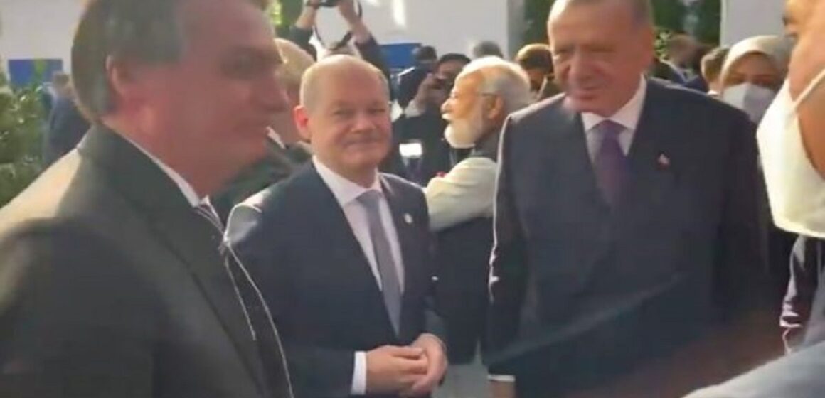 ‘Petrobras é um problema’, diz Bolsonaro em conversa com presidente da Turquia