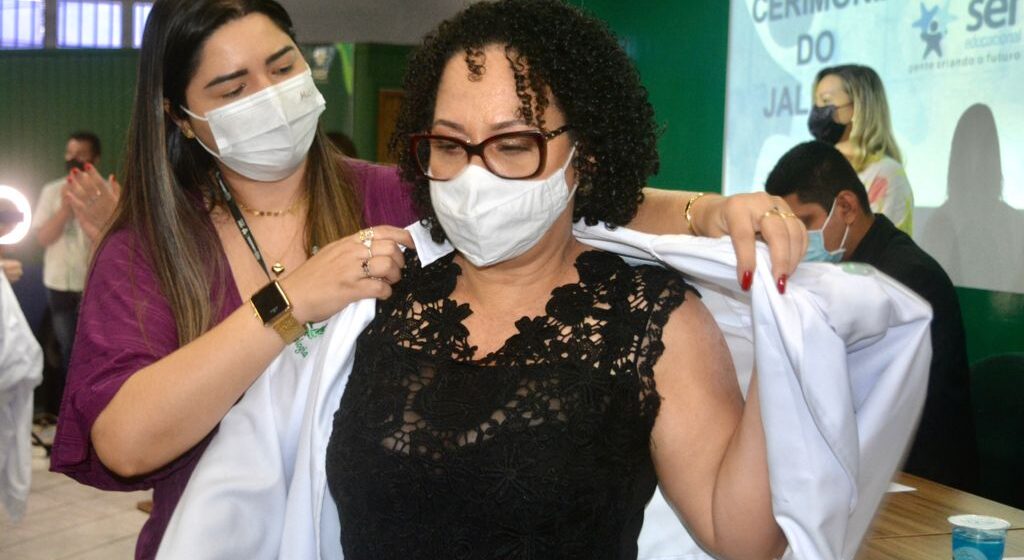 UNAMA Santarém realiza Cerimônia do Jaleco