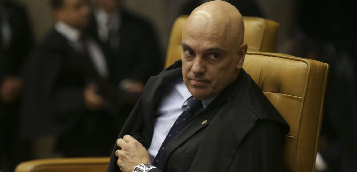 antcrz_abr_0908182913 Moraes prorroga inquéritos sobre milícia digital e suposta interferência de Bolsonaro na PF