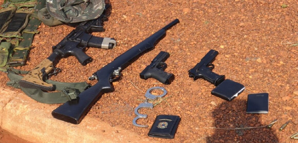 Grupo de falsos policiais é preso após abordar prefeito em Cumaru do Norte