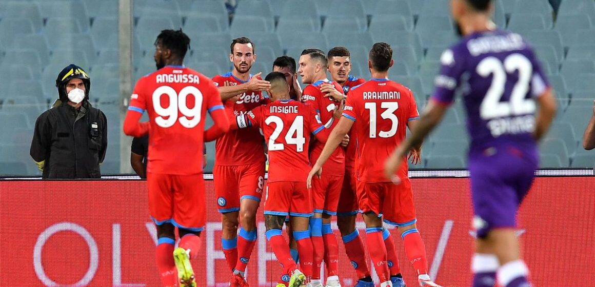 Napoli vira contra a Fiorentina fora de casa e segue 100% no Italiano