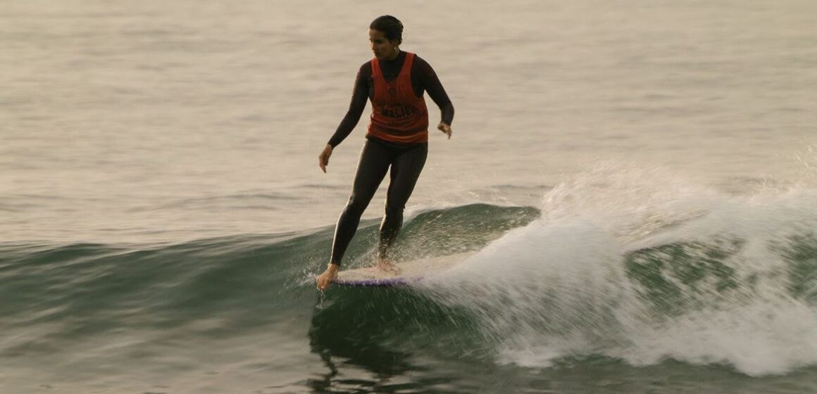 Chloé Calmon fica em terceiro no Circuito Mundial de Longboard