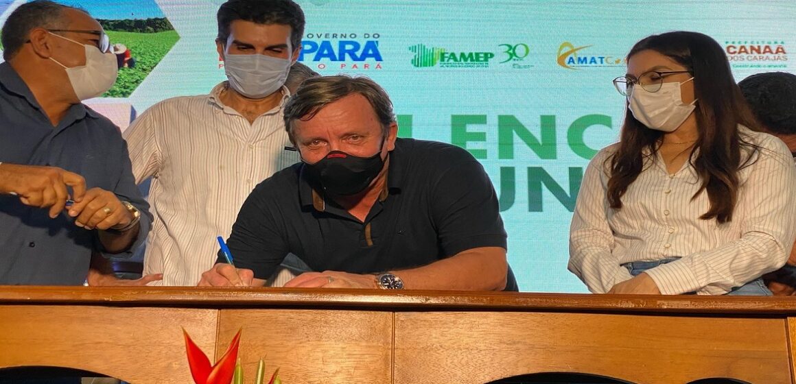 Darci Lermen assina Termo de Cooperação Técnica entre municípios