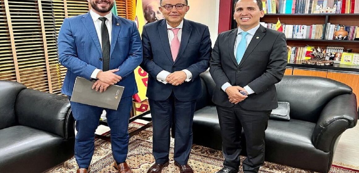 Cássio Andrade reúne com lideranças do PSB nacional