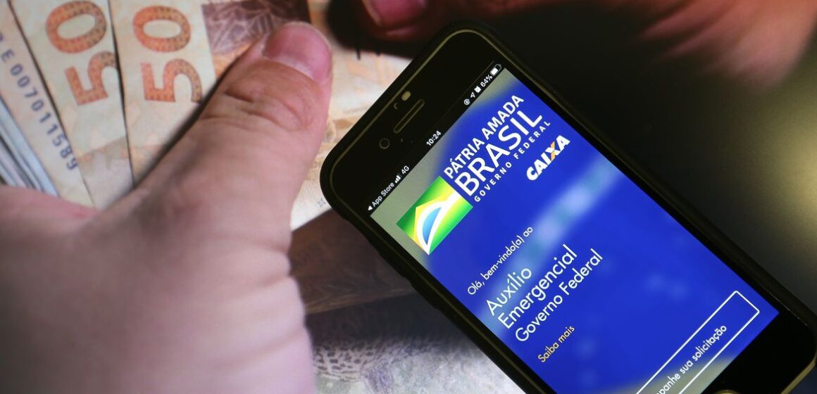 Nascidos em fevereiro já podem sacar o auxílio emergencial