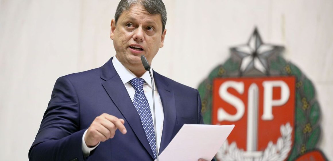 Governador de SP recebe alta hospitalar em Londres