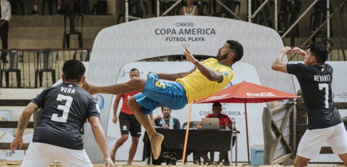 Brasil aplica goleada de 13 a 0 na Copa América de beach soccer